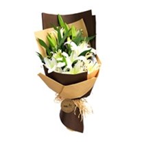 White Lilyum Çiçek Buketi