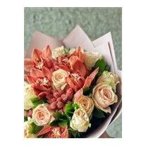 Elegant Salmon Bouquet