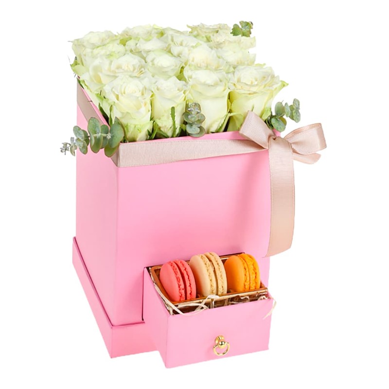 White Rose İn Pink Box Makaron
