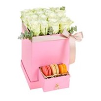 White Rose İn Pink Box Makaron