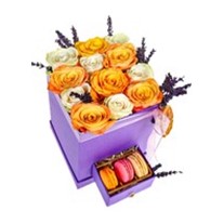 Orange Or White Box Makaron