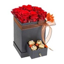 Red Rose İn Black Box