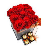 Red Rose İn Black Box