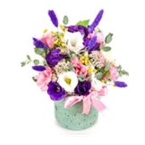 Naive Flower Arrangement