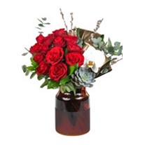 Design Red Rose Vase