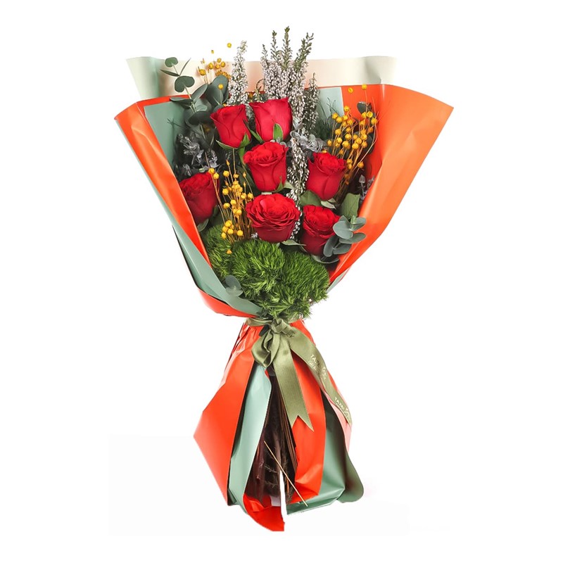 Lovely Blooms 7 Kırmızı Gül Buketi