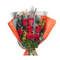 Lovely Blooms 7 Kırmızı Gül Buketi