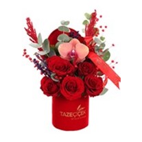 Love in Bloom Box Gül Kutusu