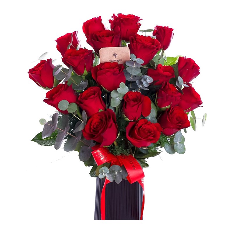 Endless Passion Bloom 17 Kırmızı Gül