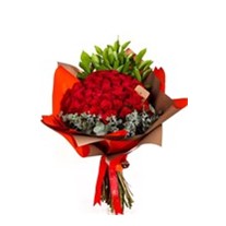 Two Hearts & One Story 50 Kırmızı Gül Buketi