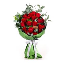 Kissed Scarlet Love 17 Kırmızı Gül Buketi
