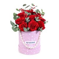 Loves Ruby Kutuda Kırmızı Güller