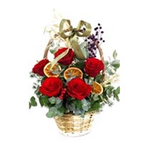 Kissed Love Sepette 5 Kırmızı Gül