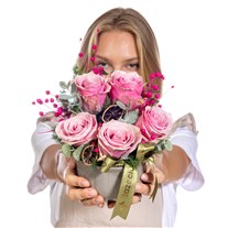 Blush Muse Pembe Güller