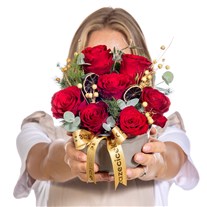 Golden Passion Kırmızı Güller