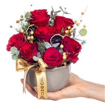 Golden Passion Kırmızı Güller