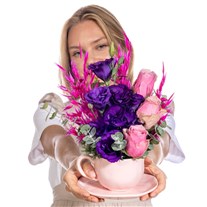 Purple Kiss Cup Lisyantus & Güller