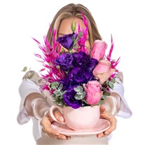 Purple Kiss Cup Lisyantus & Güller