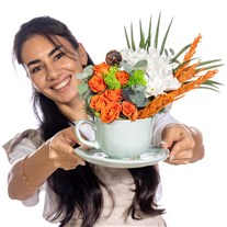 Mint Delight Turuncu Gül Aranjmanı