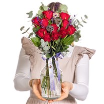 Classic Love Vazoda Kırmızı Gül