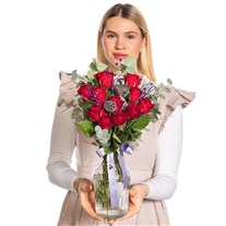 Classic Love Vazoda Kırmızı Gül