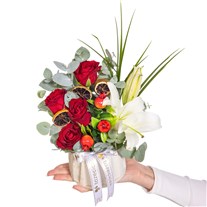 Signature White Kırmızı Gül Aranjmanı