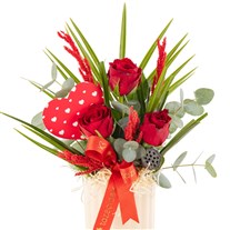 Heart Trio Kırmızı Gül Aranjman