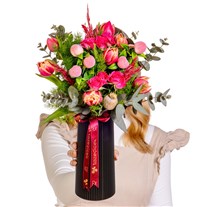 Blush Riot Laleler
