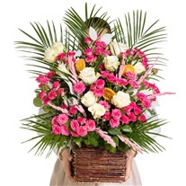 Romantic Garden Luxury Basket