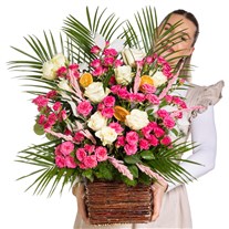 Romantic Garden Luxury Basket