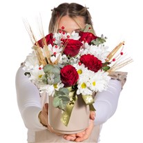 Crimson Love Gül Papatya Vazosu