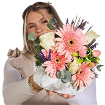 Mini Coral Dream Gerbera Aranjmanı