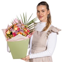 Urban Berry Karma Gül Buketi