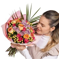Urban Berry Karma Gül Buketi