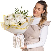 Ivory Zen Beyaz Lilyum Buketi