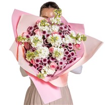 Ethereal Bloom Pembe Gül Buketi