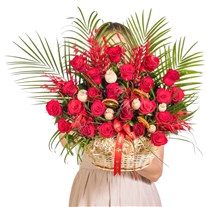 Velvet Fire Rose Garden Premium Gül Sepeti