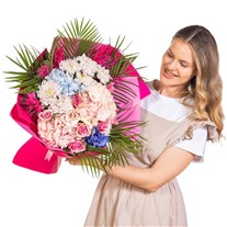 Fuchsia Majesty Premium Buketi