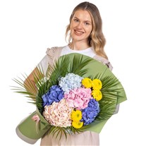 Botanical Serenade Ortanca Buketi