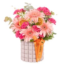 Coral Breeze Gerbera Aranjmanı