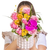 Golden Rosy Pembe Gül Aranjmanı