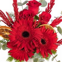 Ruby Romance Kırmızı Çiçek Romantizmi