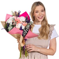 Peach Giggle Gerbera ve Papatya Buketi