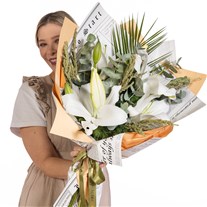 Lily Whisper Beyaz Lilyum Buketi