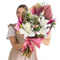 Pink Reverie Beyaz Lilyum Masalı