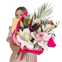 Cotton Blush Pembe Beyaz Lilyum Buketi