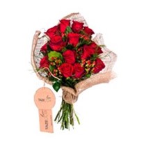 Red Color 15 Gül Buketi