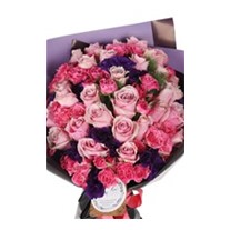 Floral Embrace 59 Mix Gül Buketi