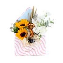 Letter Box & Full in Seasonal Flower