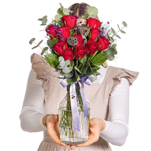 Classic Love Vazoda Kırmızı Gül